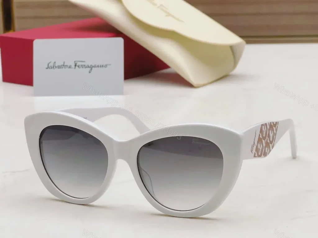 View 3 of Emerald Green Cat-Eye Sunglasses â€“ Luxury Acetate, UV400 Protection