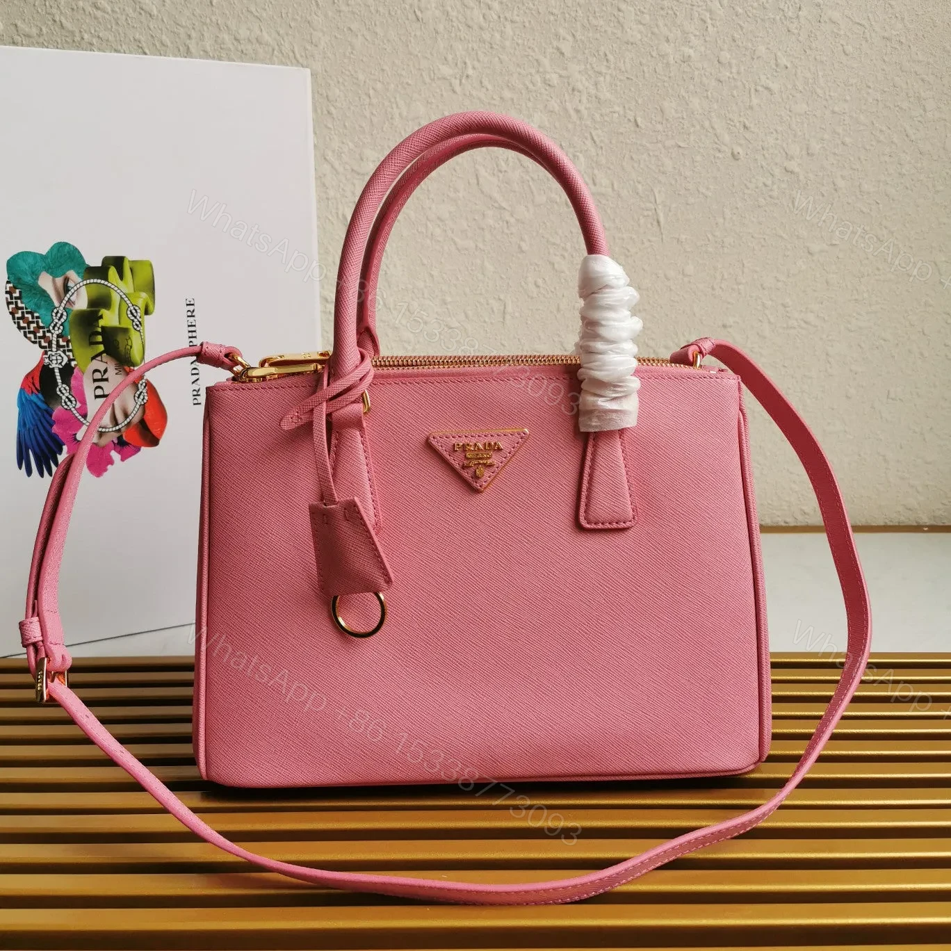 MEDIUM GALLERIA 28 PINK SAFFIANO LEATHER — view 1