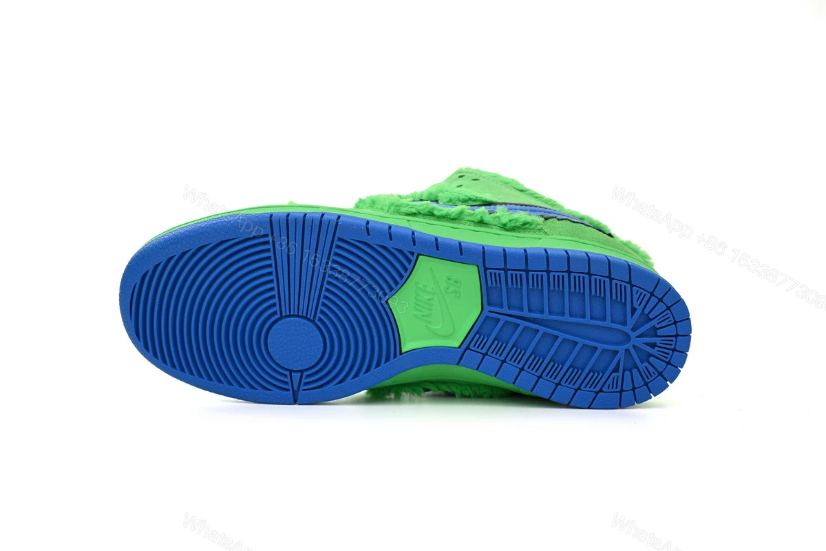 View 10 of Grateful Dead x Nike SB Dunk Low “Green Bear” CJ5378-300