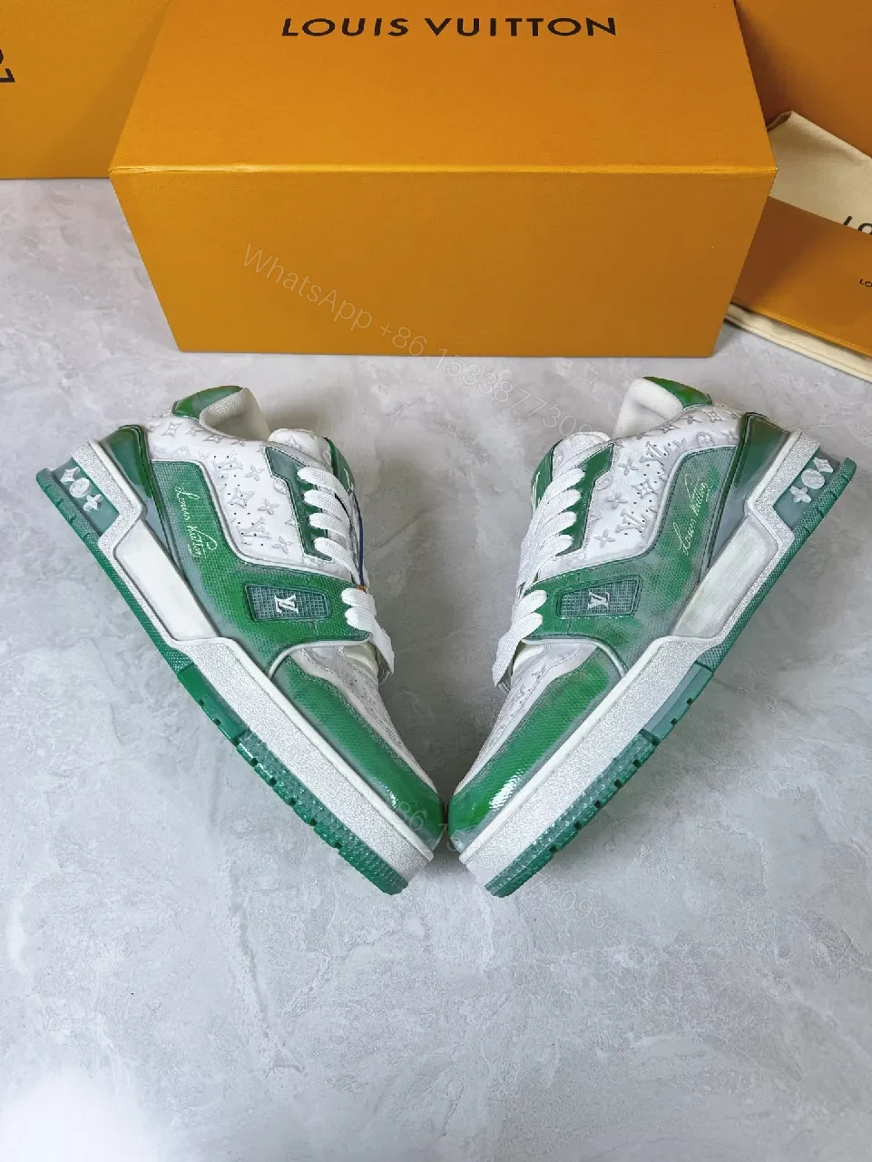 View 7 of Green & White Signature Sneakers: Bold Contrast Accents, Premium Comfort