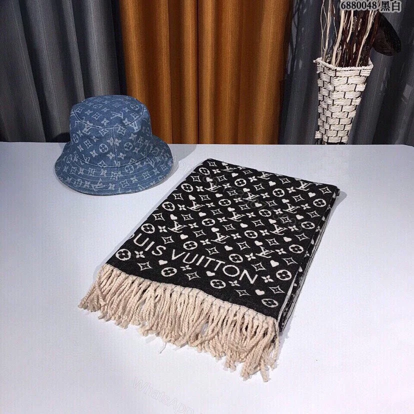 View 2 of EN – Luxury LUV Scarf 031