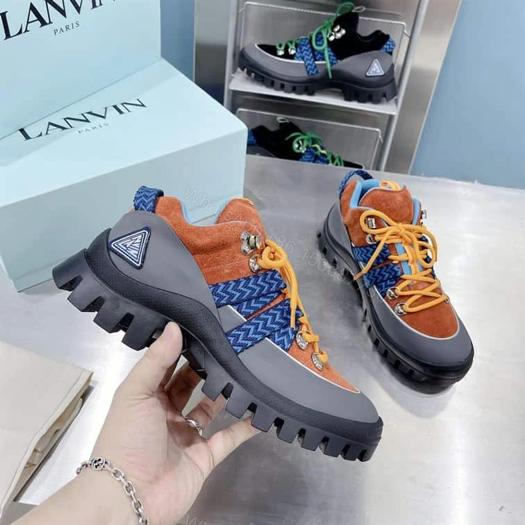 View 2 of LOUIS VUITTON SNEAKER – LSVT321