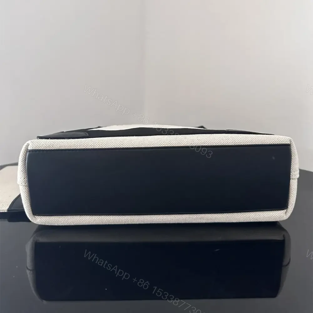 View 7 of 高仿BalenciagaNavyCabas帆布Tote包26CM