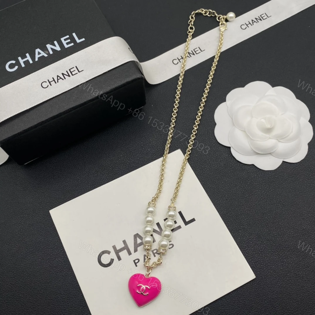 View 4 of EN – Lux Chanel Necklaces 016