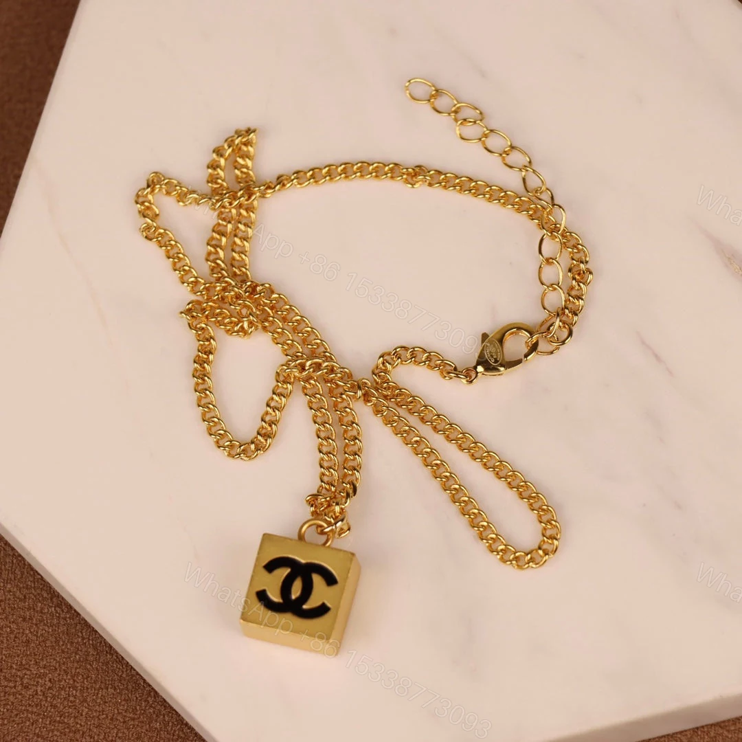 View 3 of EN – Lux Necklace CHL038