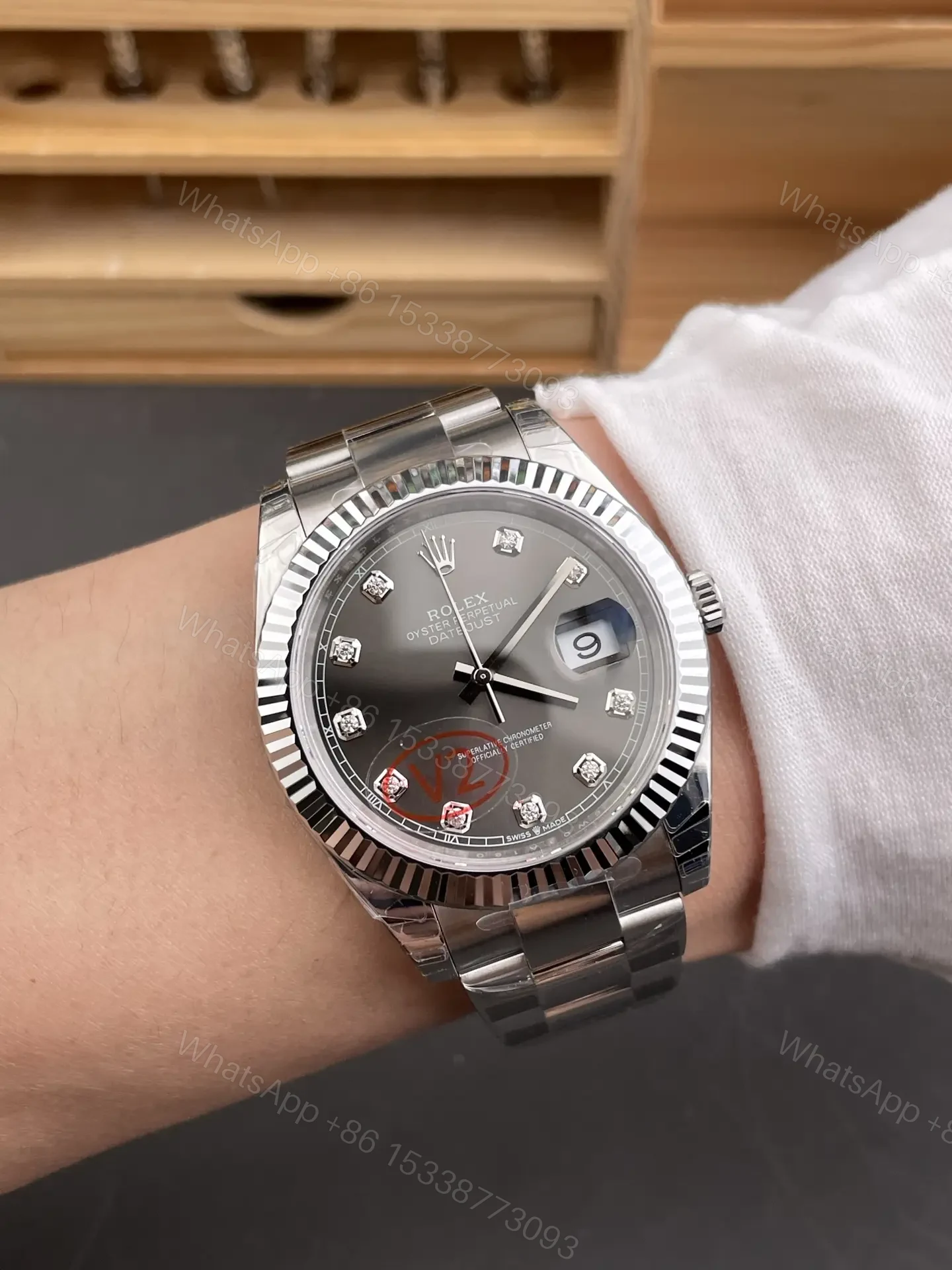 View 9 of Rolex Datejust 41 Stainless Steel Fluted Oyster Dark Rhodium – Diamond 126334-0005