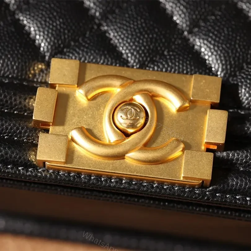 View 9 of 高仿Chanel*LeBoy黑色口蓋包S免檢版