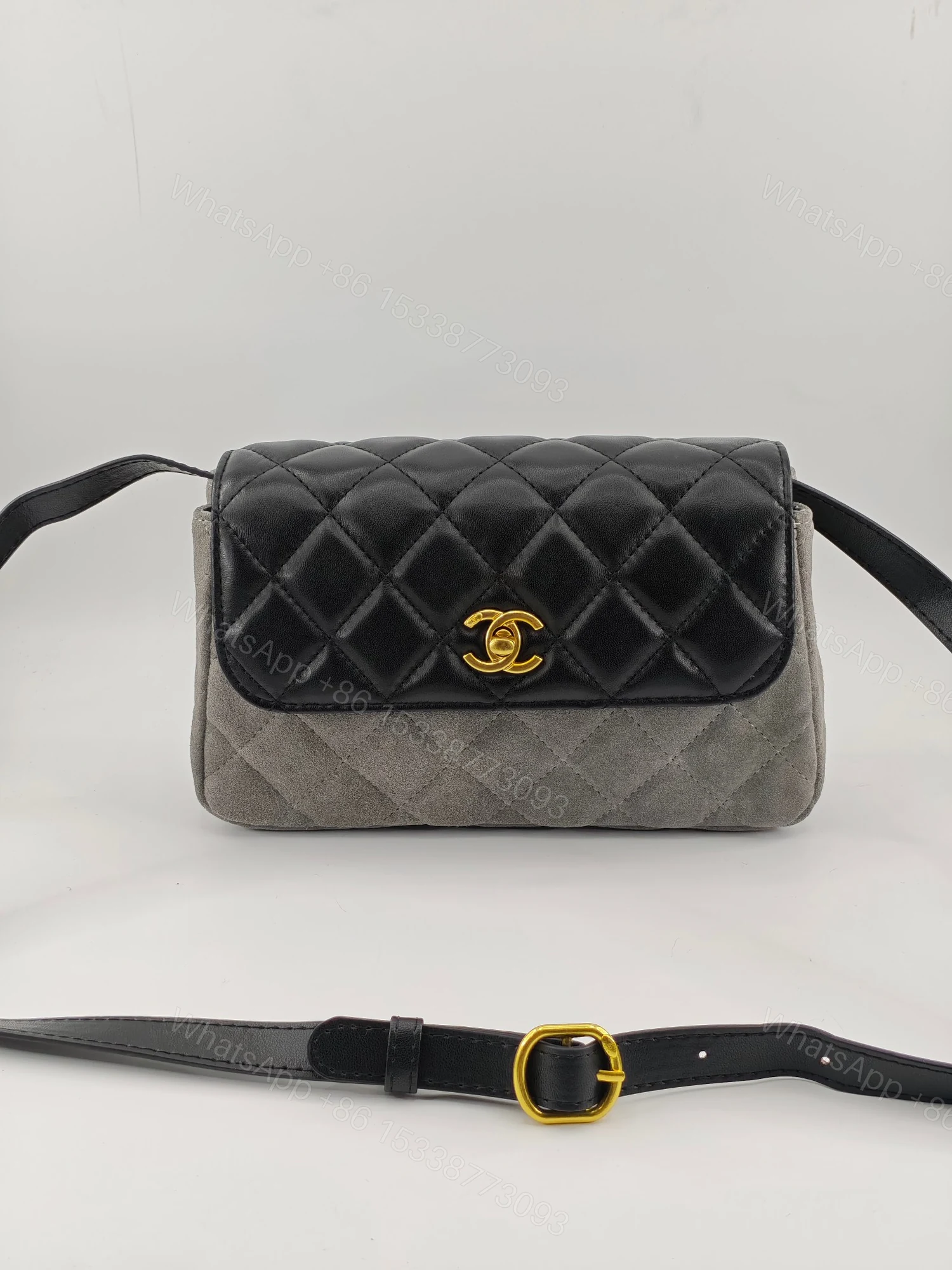 CHANEL A貨拼色菱格單肩包 經典小香風設計 搭配金色雙C扣細節 — view 1