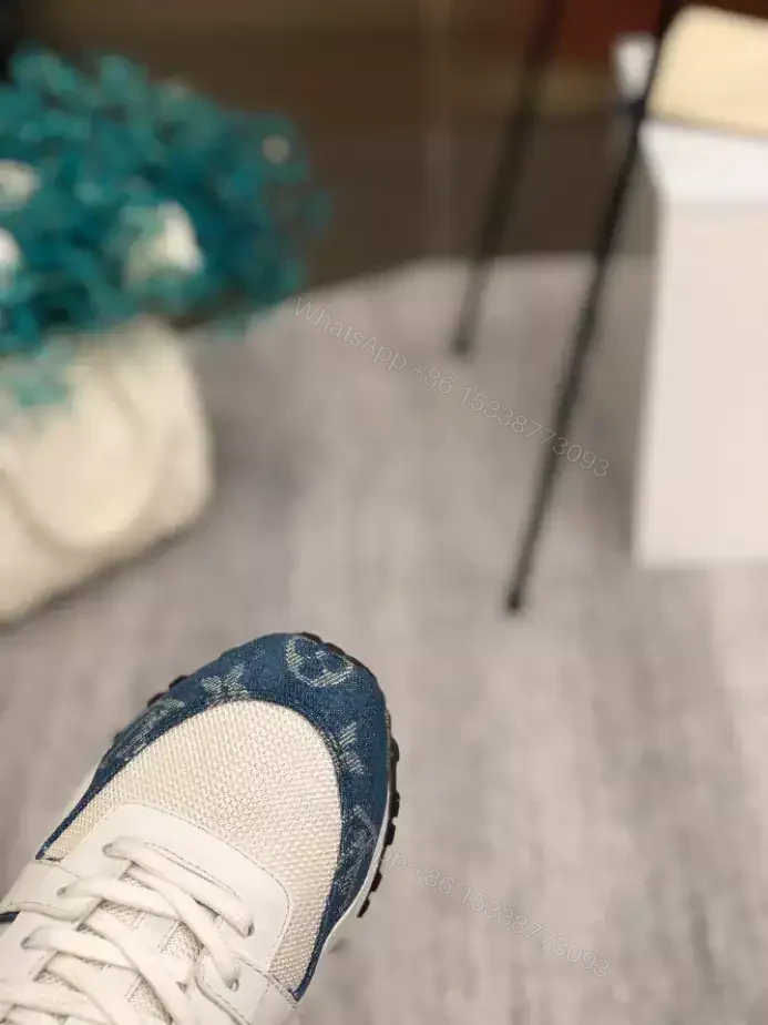 View 8 of LV RUN AWAY SNEAKER – LSVM056