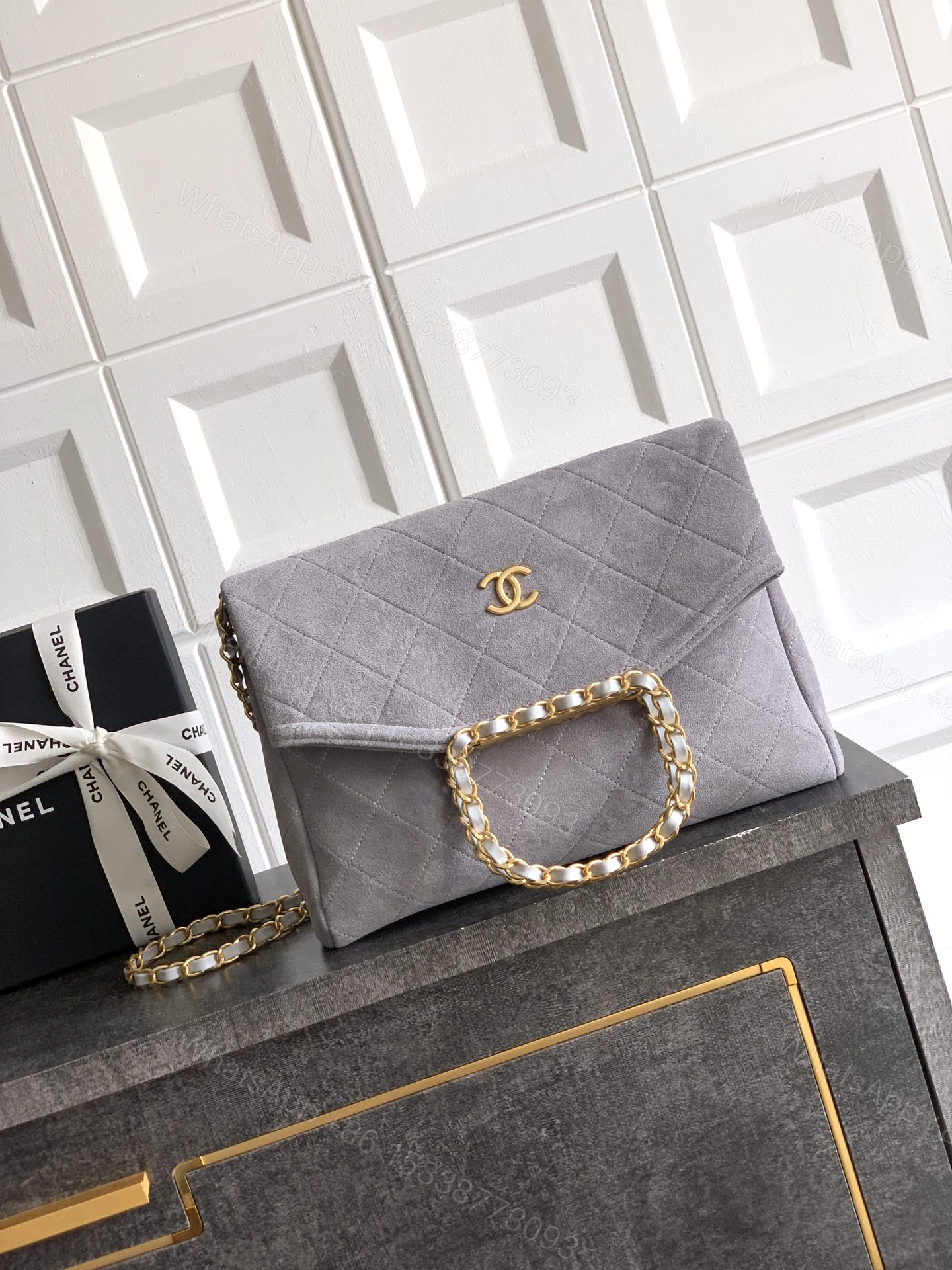 CHANEL A貨女士灰色絨面鏈條包 氣質溫柔系手提肩背兩用 經典菱格小香風款 — view 1