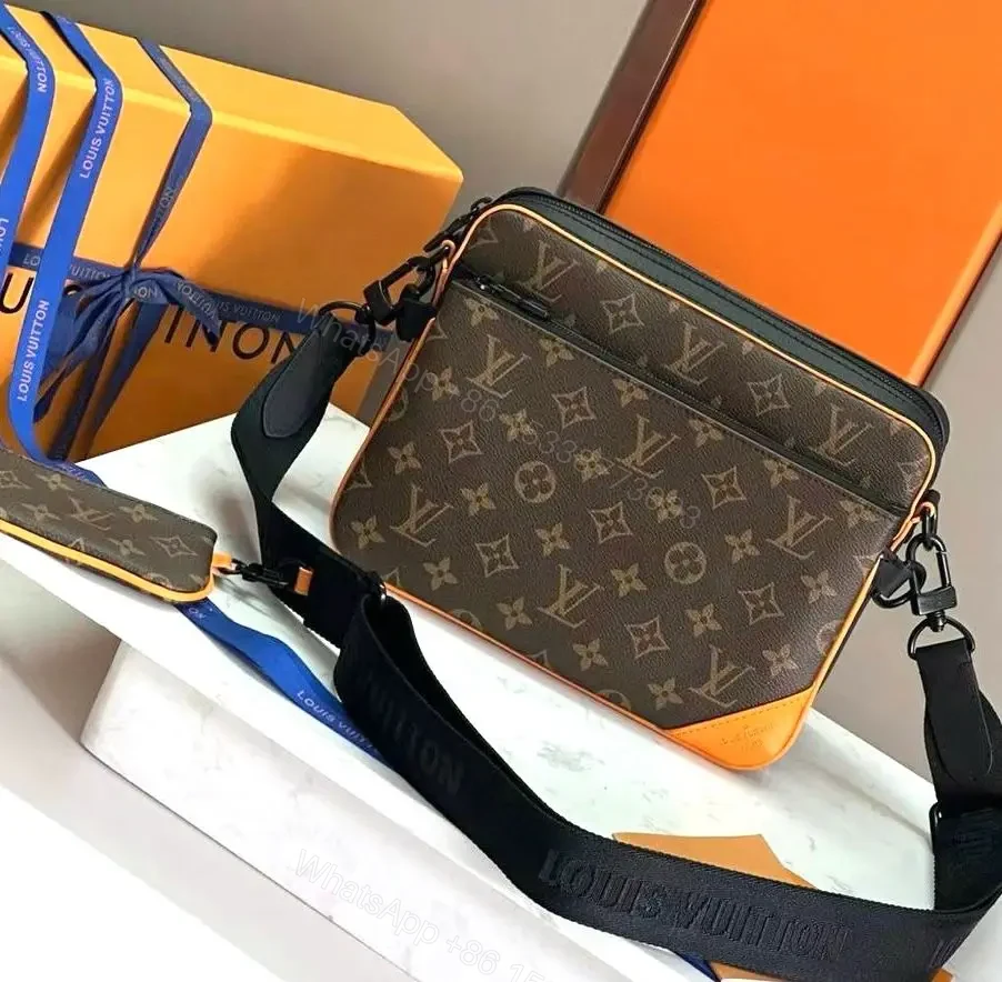 LOUIS VUITTON — view 1