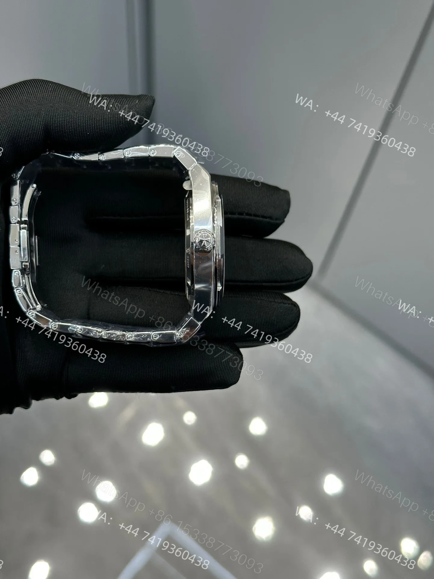 View 5 of Super Clone Vacheron Constantin Overseas 4500V/110A-B146 – Stainless Steel Coffee Dial Watch
