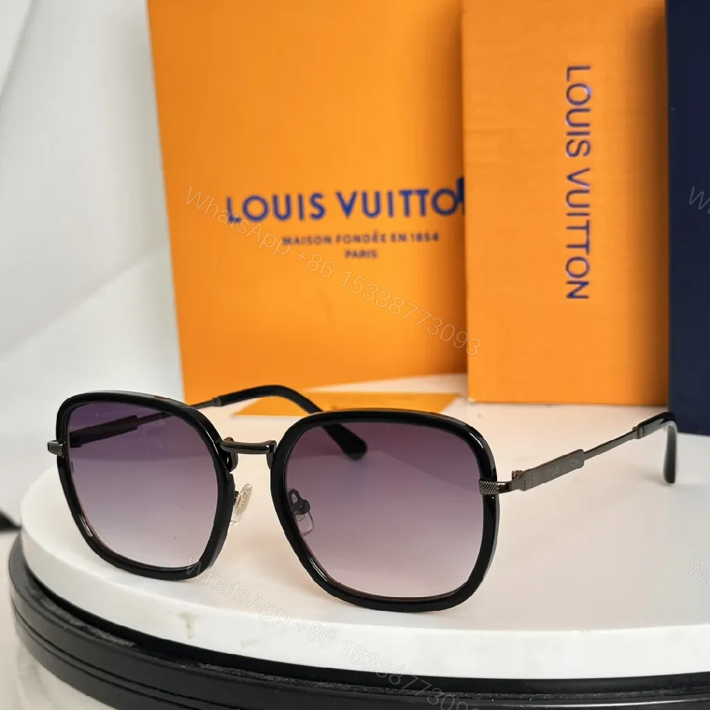 View 9 of Chic Gradient Sunglasses: Luxe Accents, Gradient Lenses