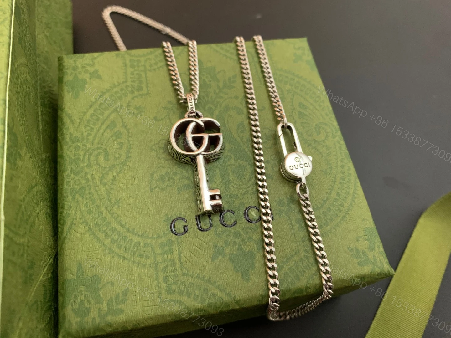 View 4 of EN – Lux Gucci Necklaces 013