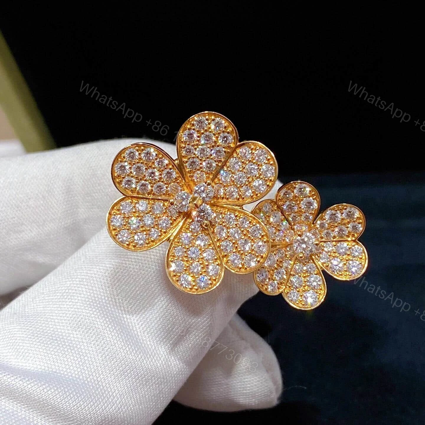 View 3 of Van Cleef & Arpels 18K Yellow Gold Frivole Between The Finger Full Diamonds