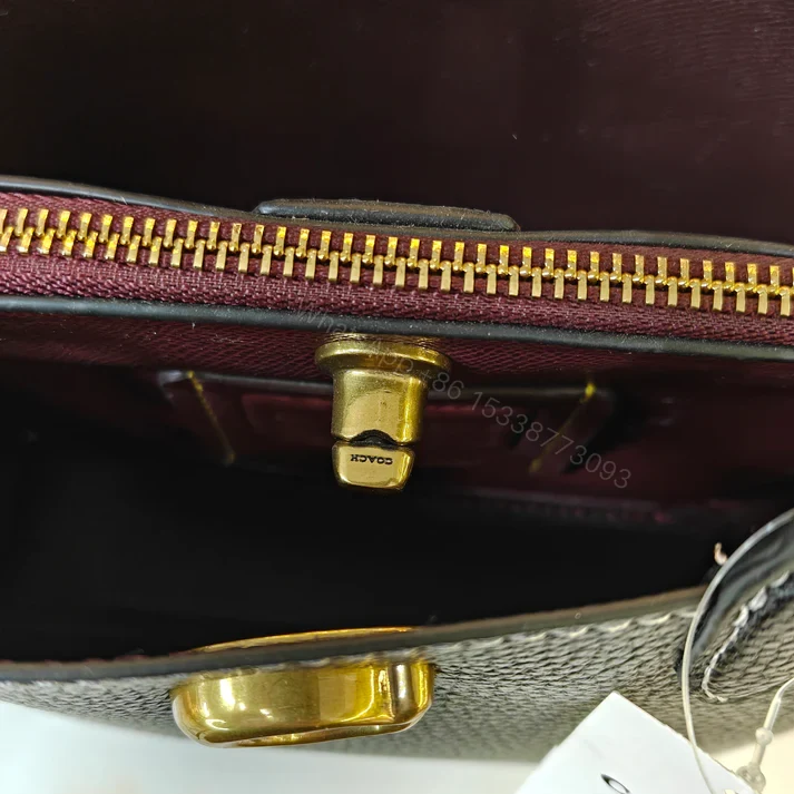 FIRST COPY COACH WILLOW 18 TOTE HANDBAG IN LEATHER — view 2