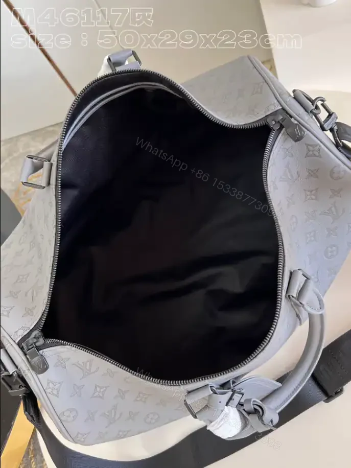 View 3 of LV KEEPALL BANDOULIÈRE 50 – LBV426