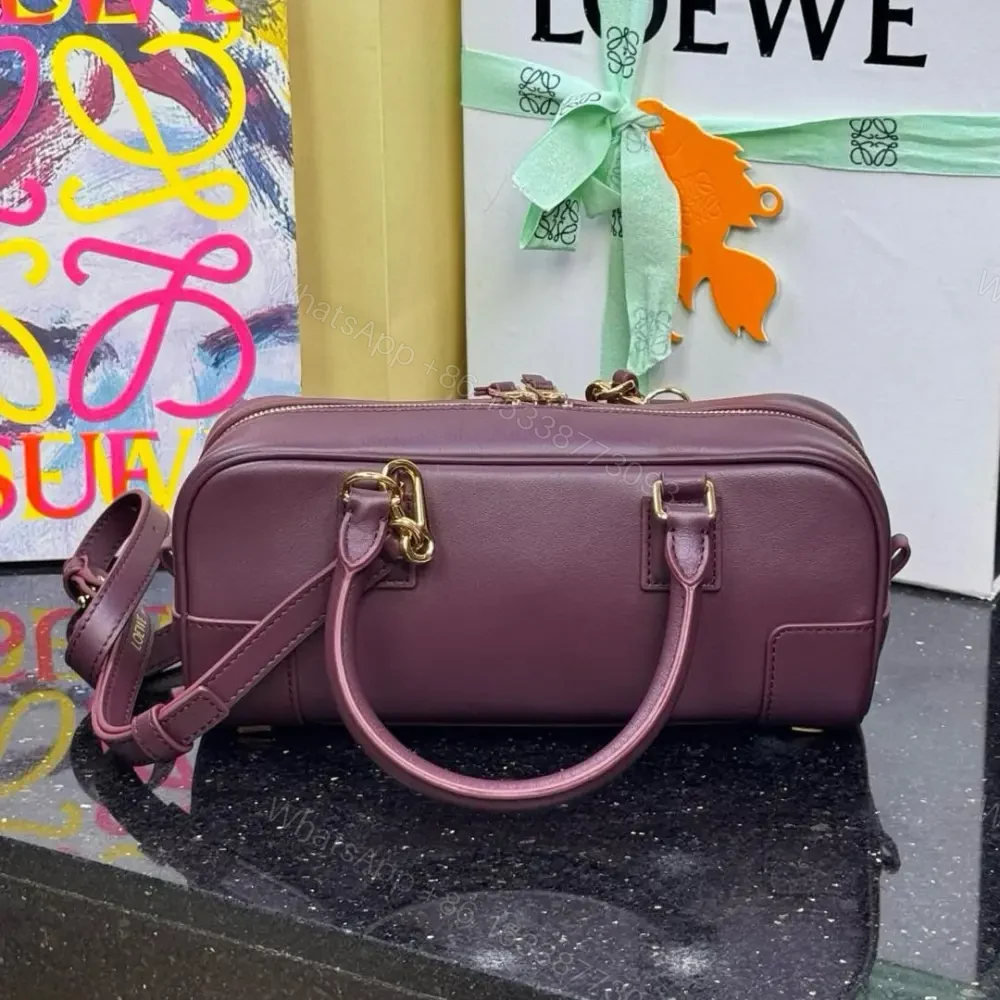 View 3 of 高仿Loewe*Amazona系列7240橫版手提包酒紅色免檢版