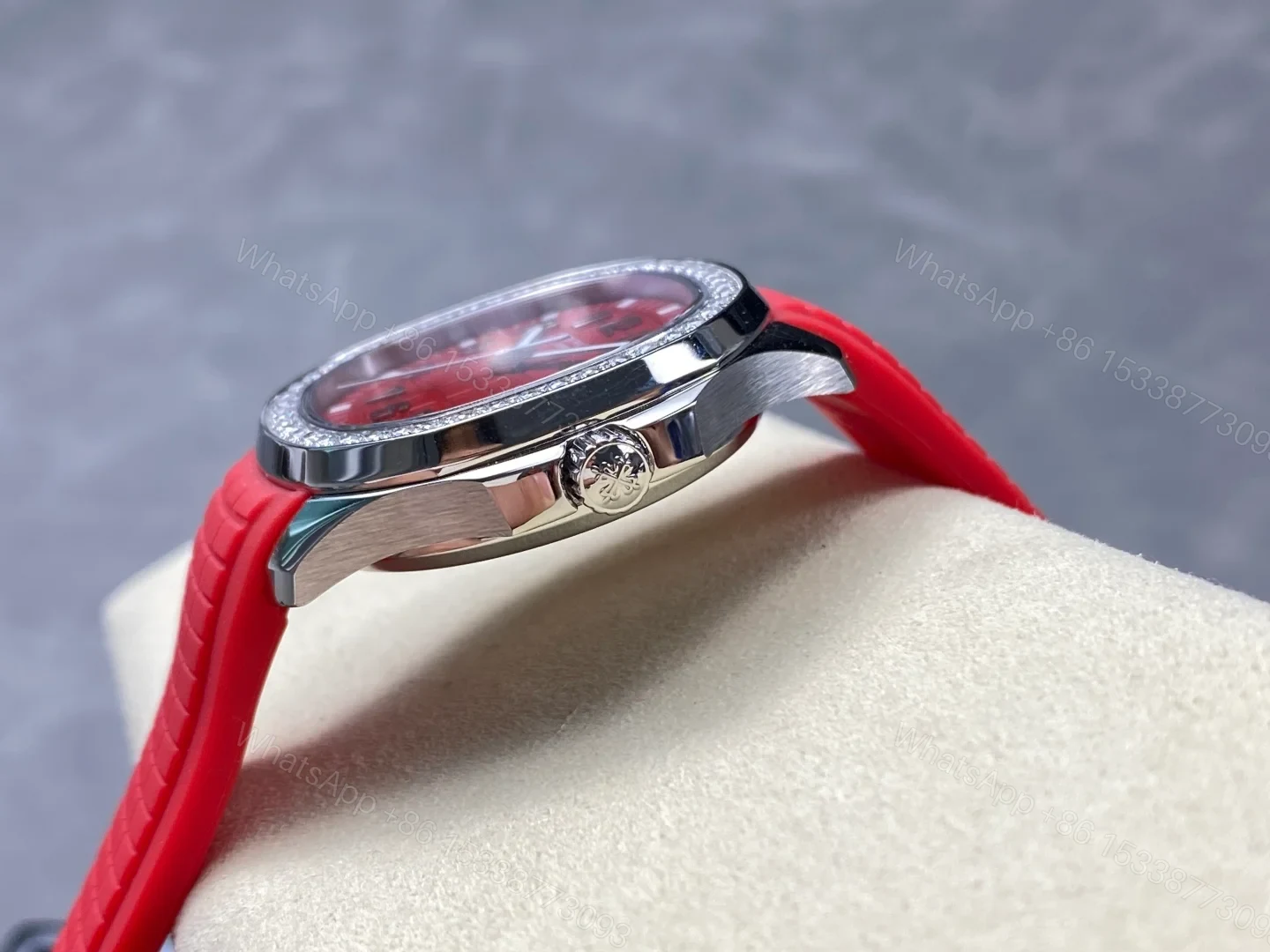 View 6 of Patek Philippe Aquanaut 5067 Stainless Steel Red Singapore 2019 5067A-027