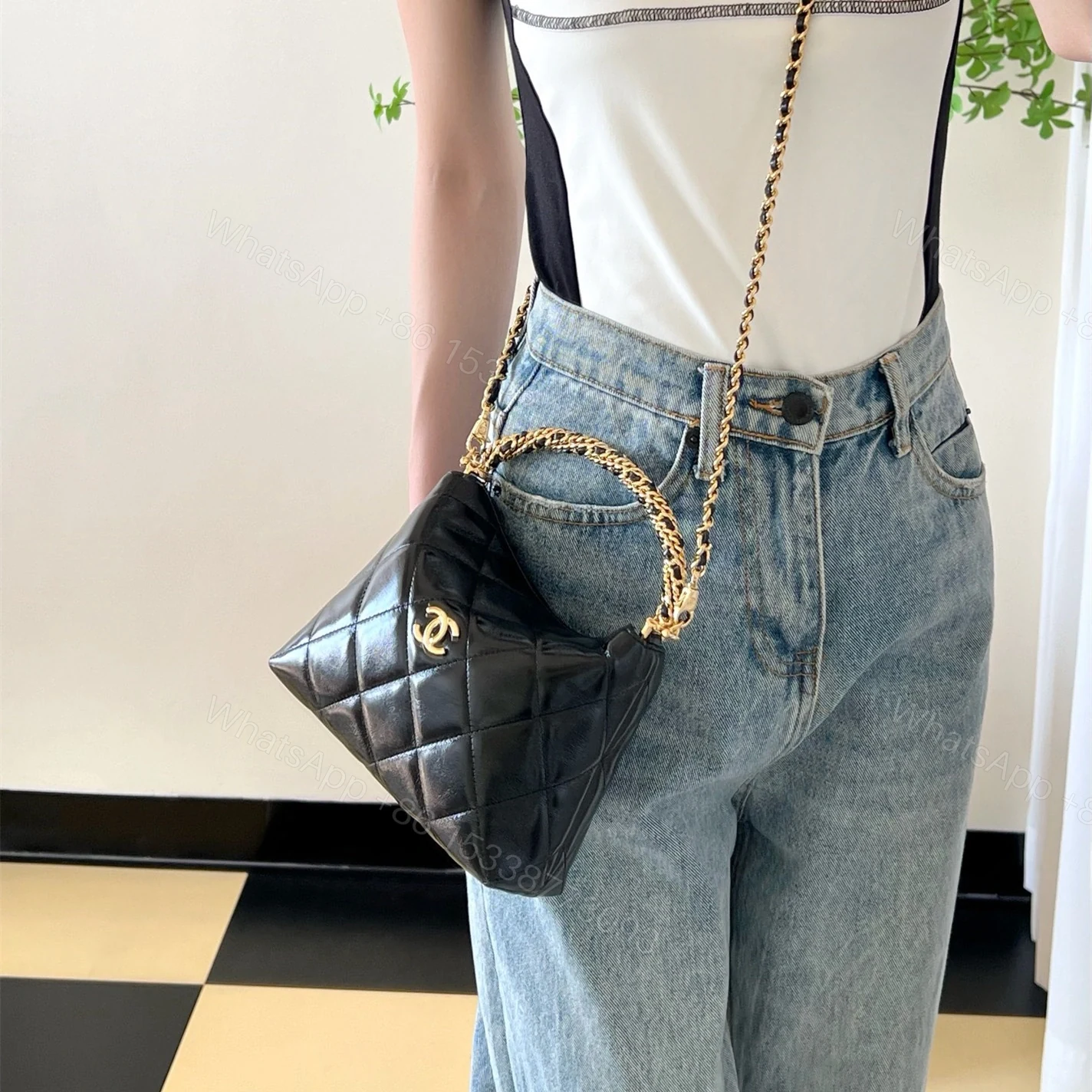 View 18 of 高仿Chanel*24B系列AS4066小羊皮飯盒包免檢版