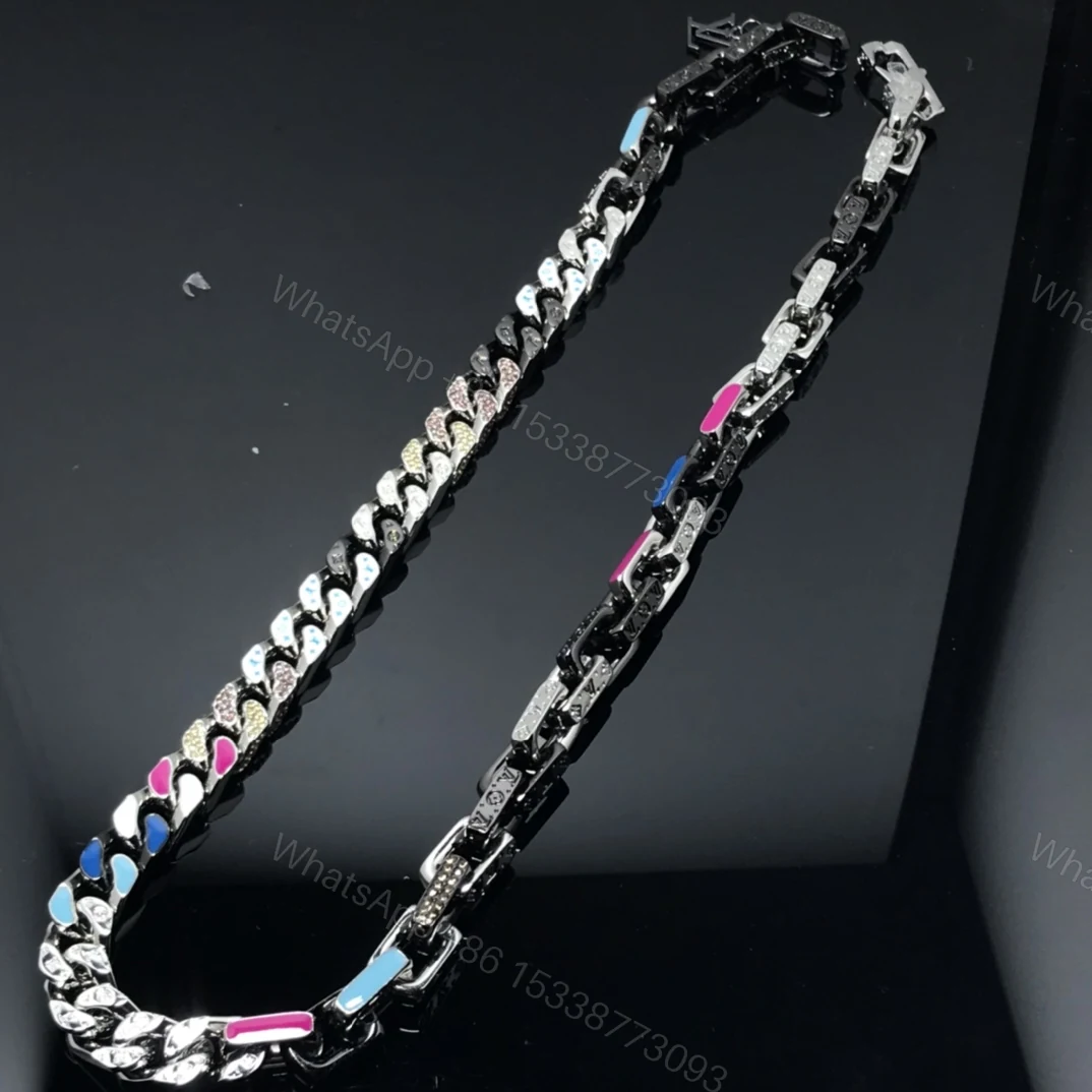 View 2 of EN – Lux LV Necklaces 039