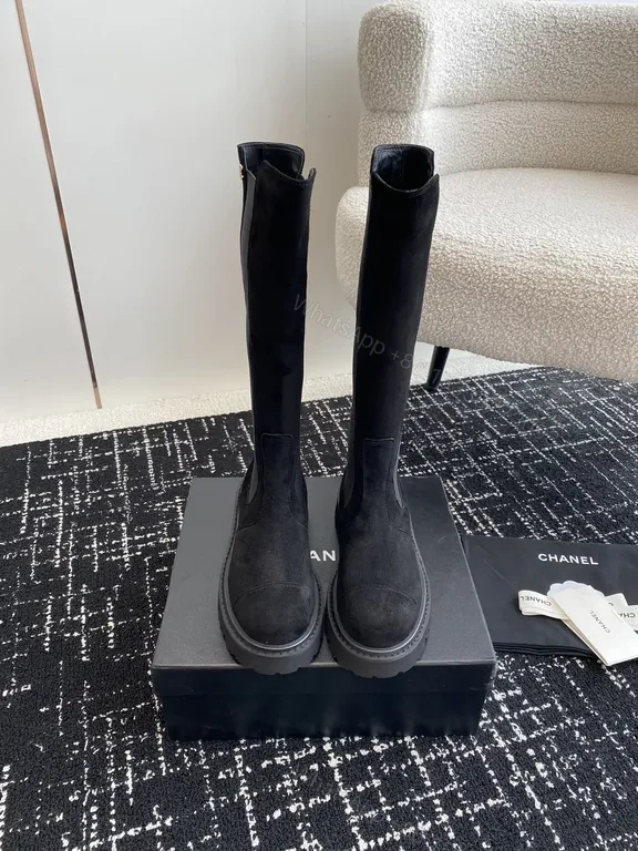 Chic Suede-Knit Knee-High Boots: All-Day Comfort — view 1