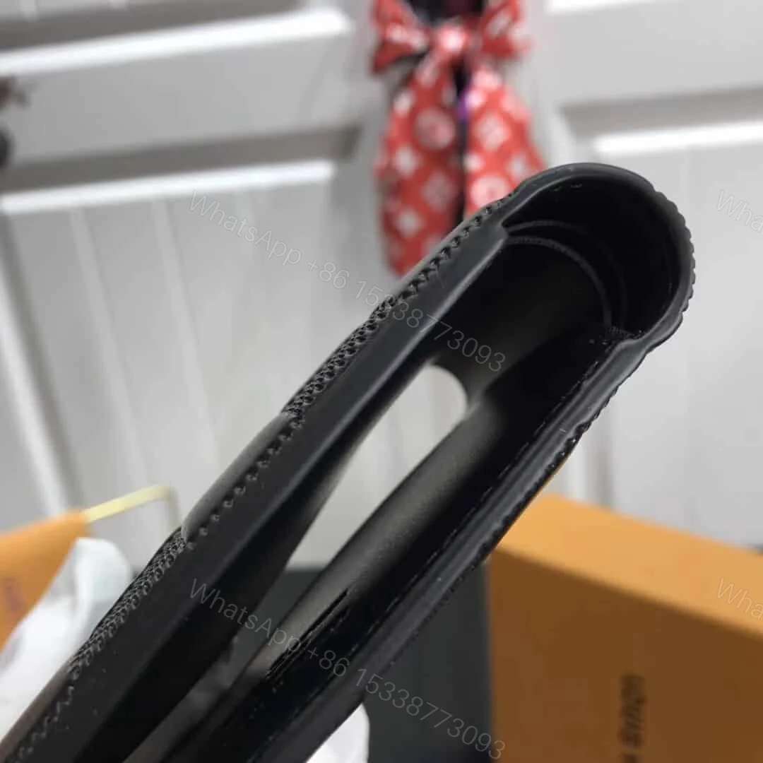 View 6 of LV MULTIPLE WALLET – M60895YG