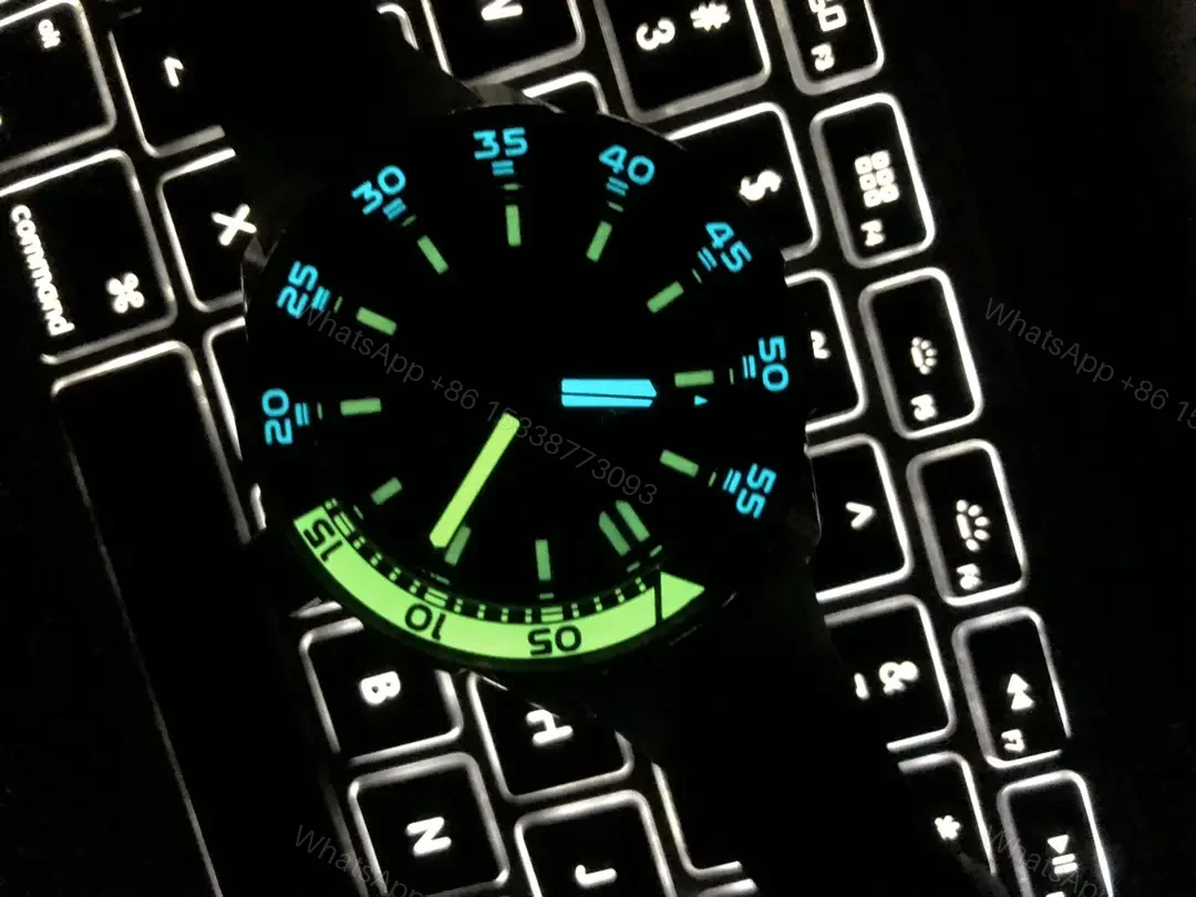 View 9 of IWC Aquatimer 2000 Stainless Steel / Black Dial Rubber IW3568-02