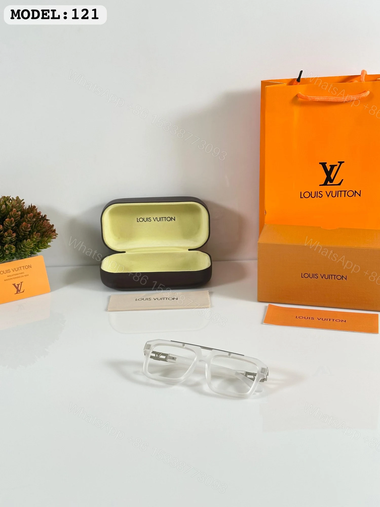 View 2 of FIRST COPY LOUIS VUITTON 121 ICE DAY
