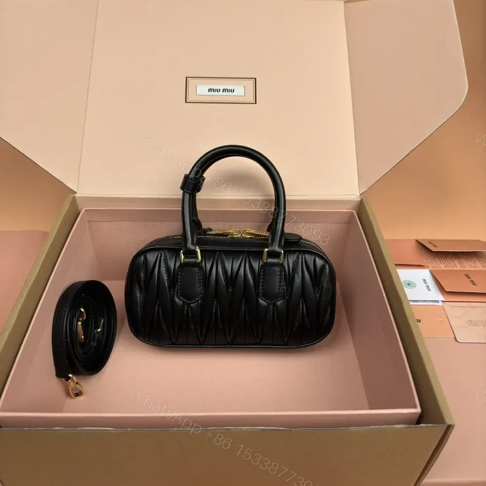 View 2 of 高仿miumiu*Arcadie系列5BP088小羊皮手袋黑色Mini免檢版
