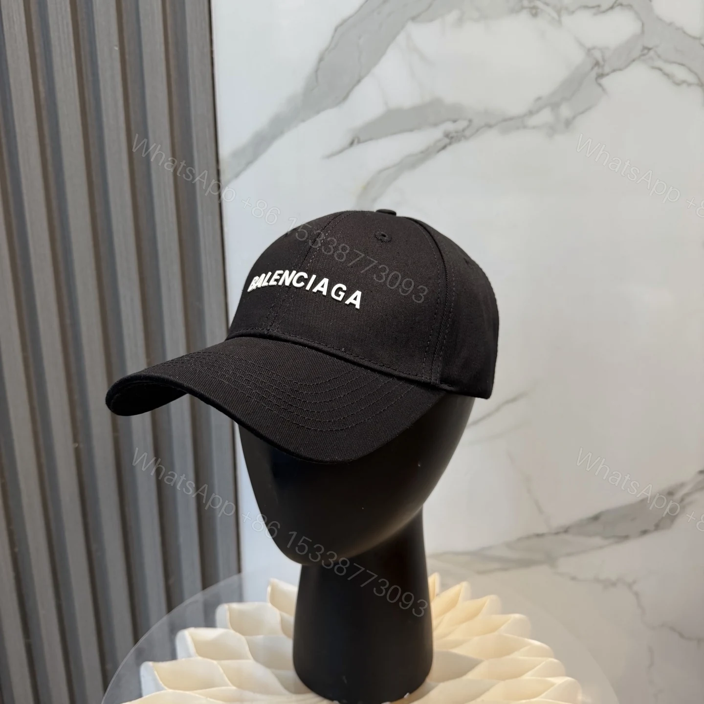 BALENCIAGA 一比一 男款 LOGO刺繡棒球帽 黑色經典潮流帽 — view 1