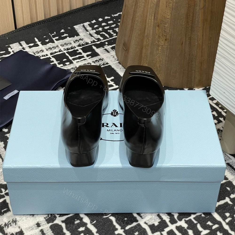 View 9 of 高仿Prada*1l628N方頭粗跟單鞋3.5CM黑色免檢版
