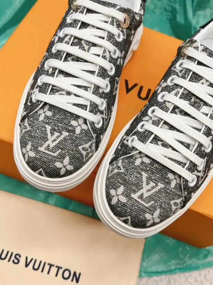 View 5 of LV TIME OUT SNEAKER – LSVM041