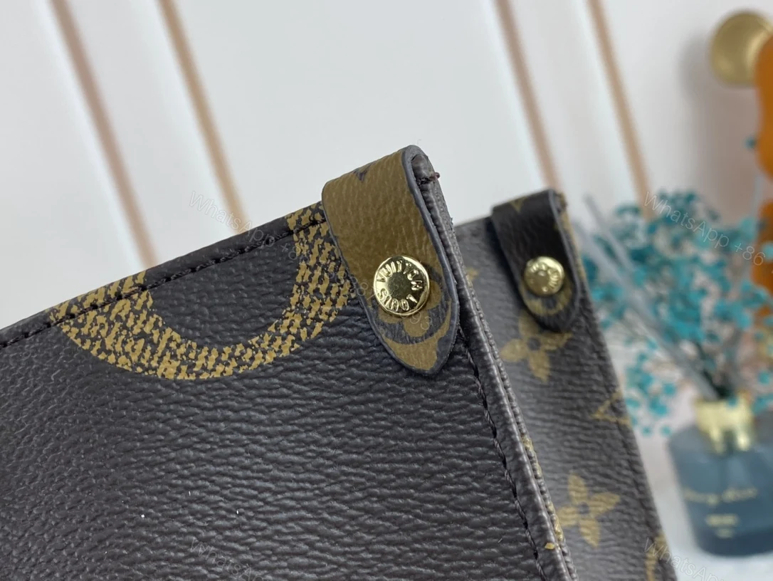 View 8 of LOUIS VUITTON Onthego MM
