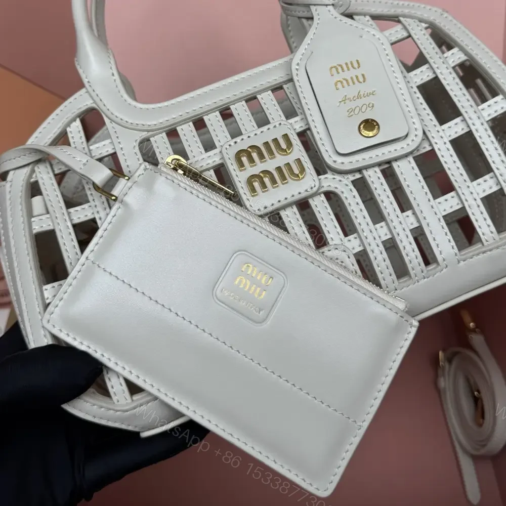 View 6 of 高仿miumiu*5BA294小牛皮鏤空手提包白色免檢版