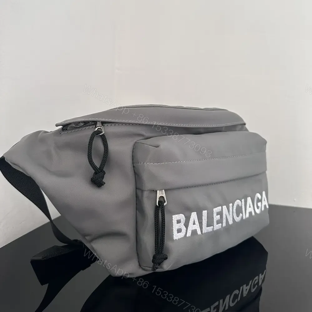 View 4 of 高仿BalenciagaWheelBeltpack系列尼龍胸包灰色