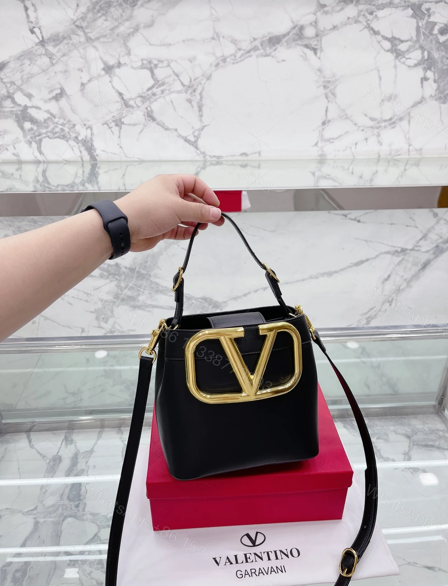 View 4 of VALENTINO GARAVANI SUPERVEE BUCKET BAG BLACK 20CM