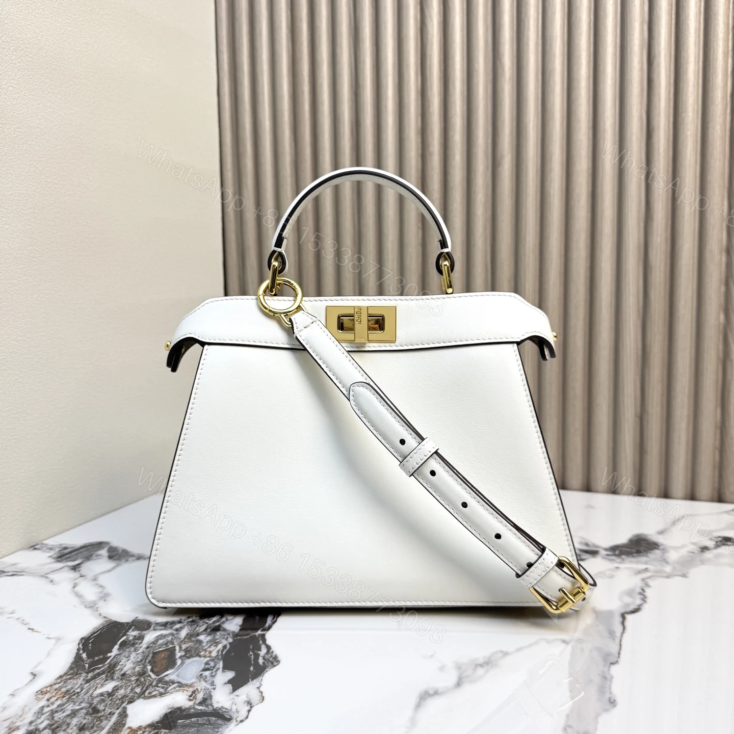FENDI 高仿 Peekaboo 手提包 白色金扣經典款 — view 1