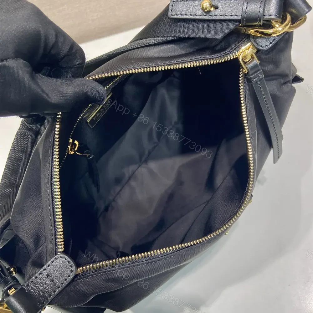 View 8 of 高仿Prada*RE-Nylon系列1BC264單肩包黑色免檢版