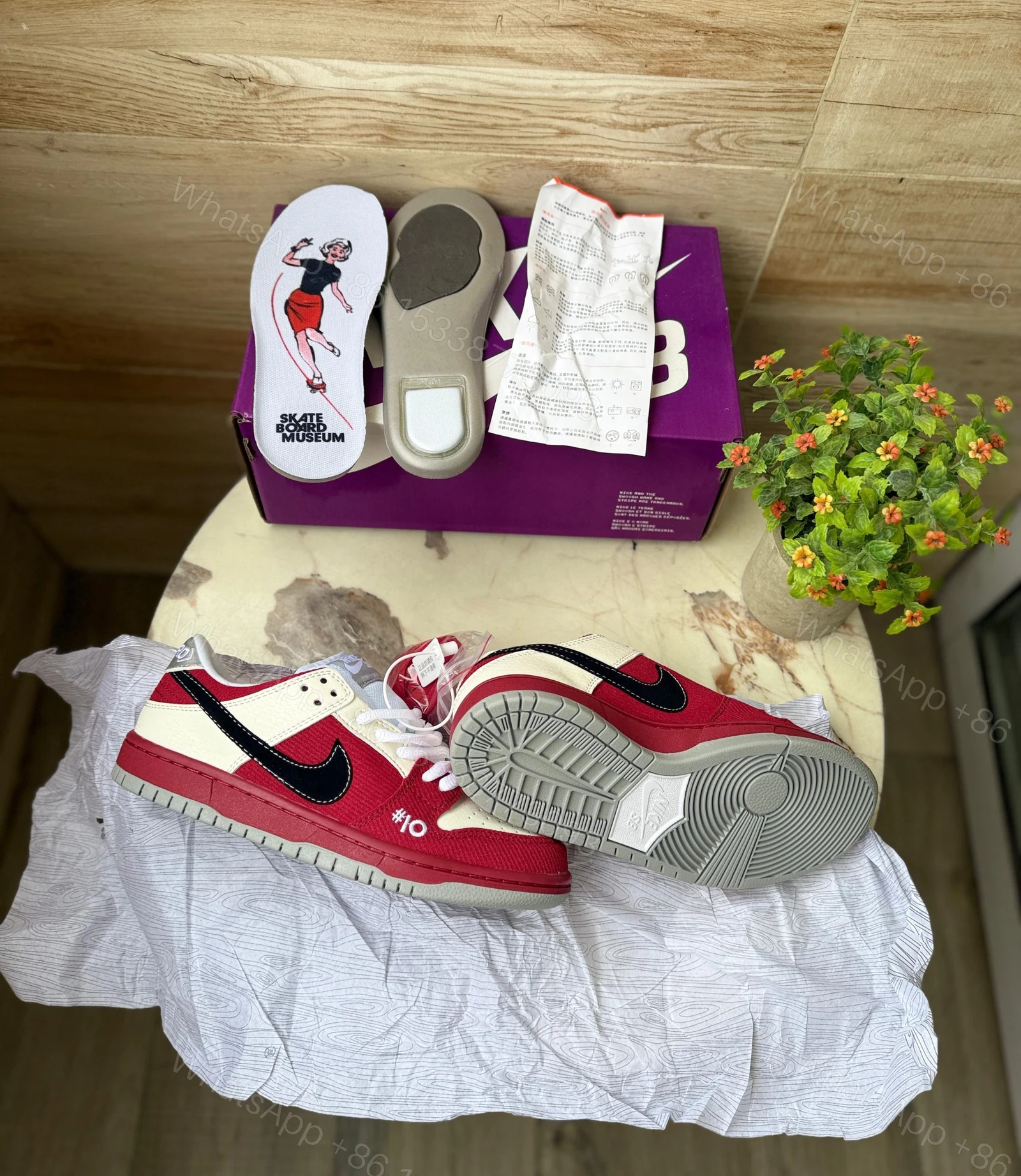 View 6 of FIRST COPY NIKE SB DUNK SKATEBOARD LOW ROLLER DERBY