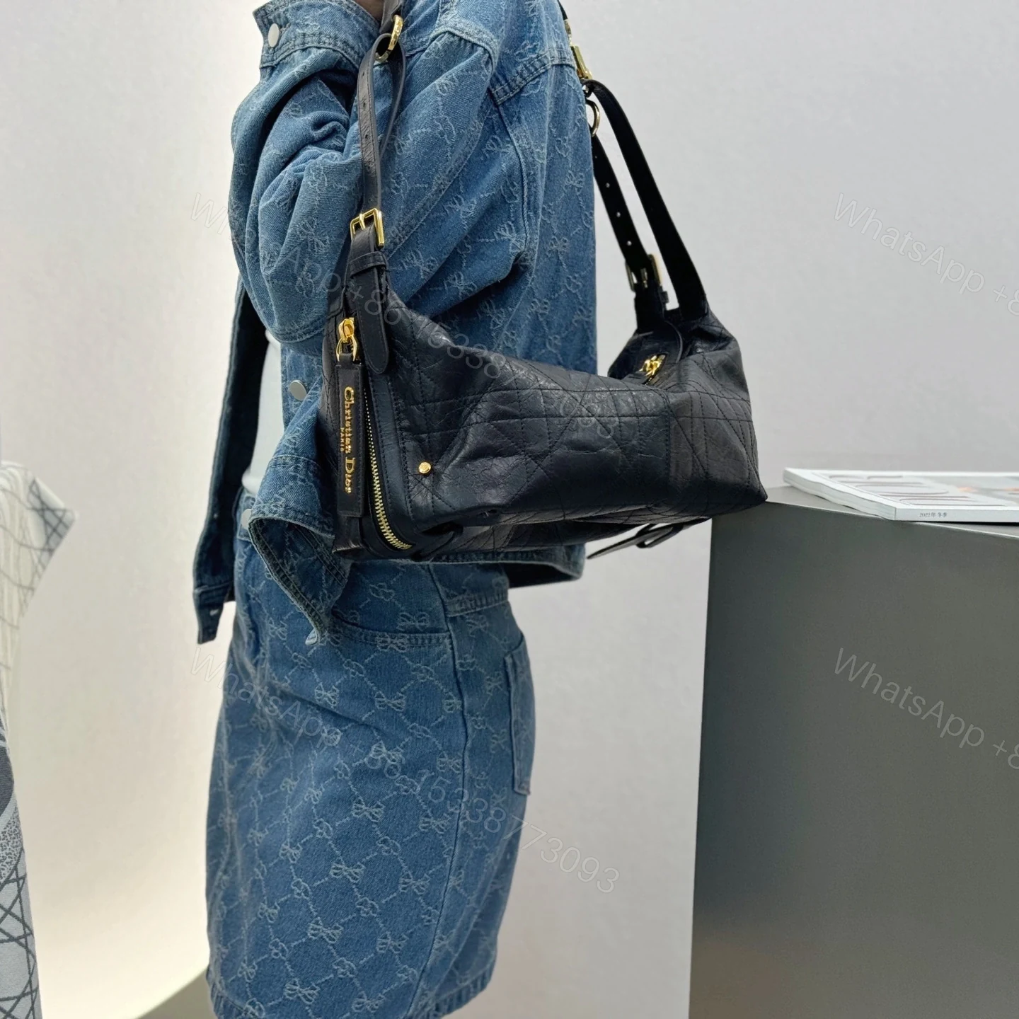 View 24 of 高仿Dior*D-Journey系列M2417M900牛皮革單肩包黑色中號免檢版