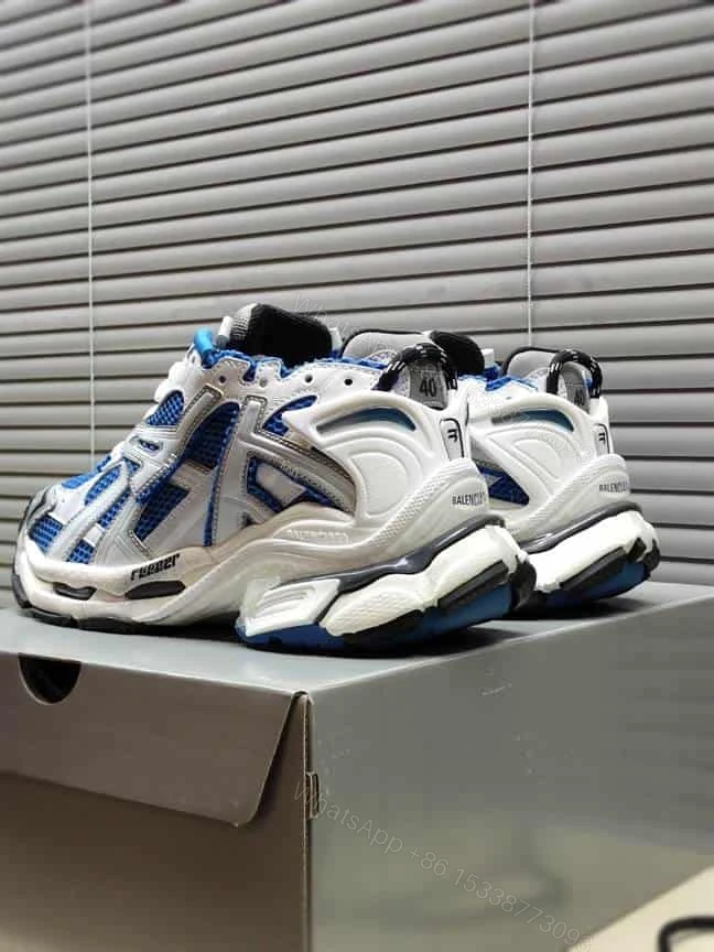 View 7 of BALENCIAGA MEN’S RUNNER SNEAKER – BB176