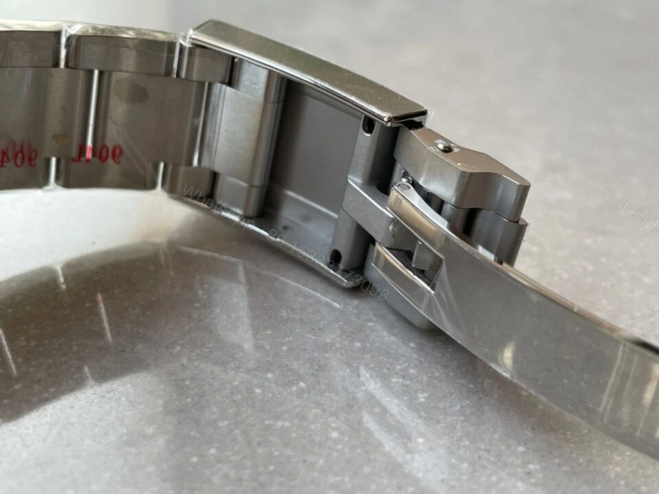 View 9 of Clean Factory 1:1 Rolex Yacht-Master 126622 Best Edition 904L Steel Blue Dial on SS Bracelet VR3235
