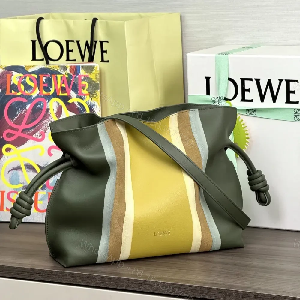 View 2 of 高仿Loewe*Flamenco系列5686拼皮單肩包黃綠色中號免檢版