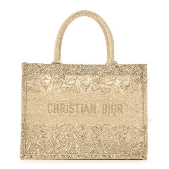 Design Transparent Metallic – Dubai Fashion LUX — view 1