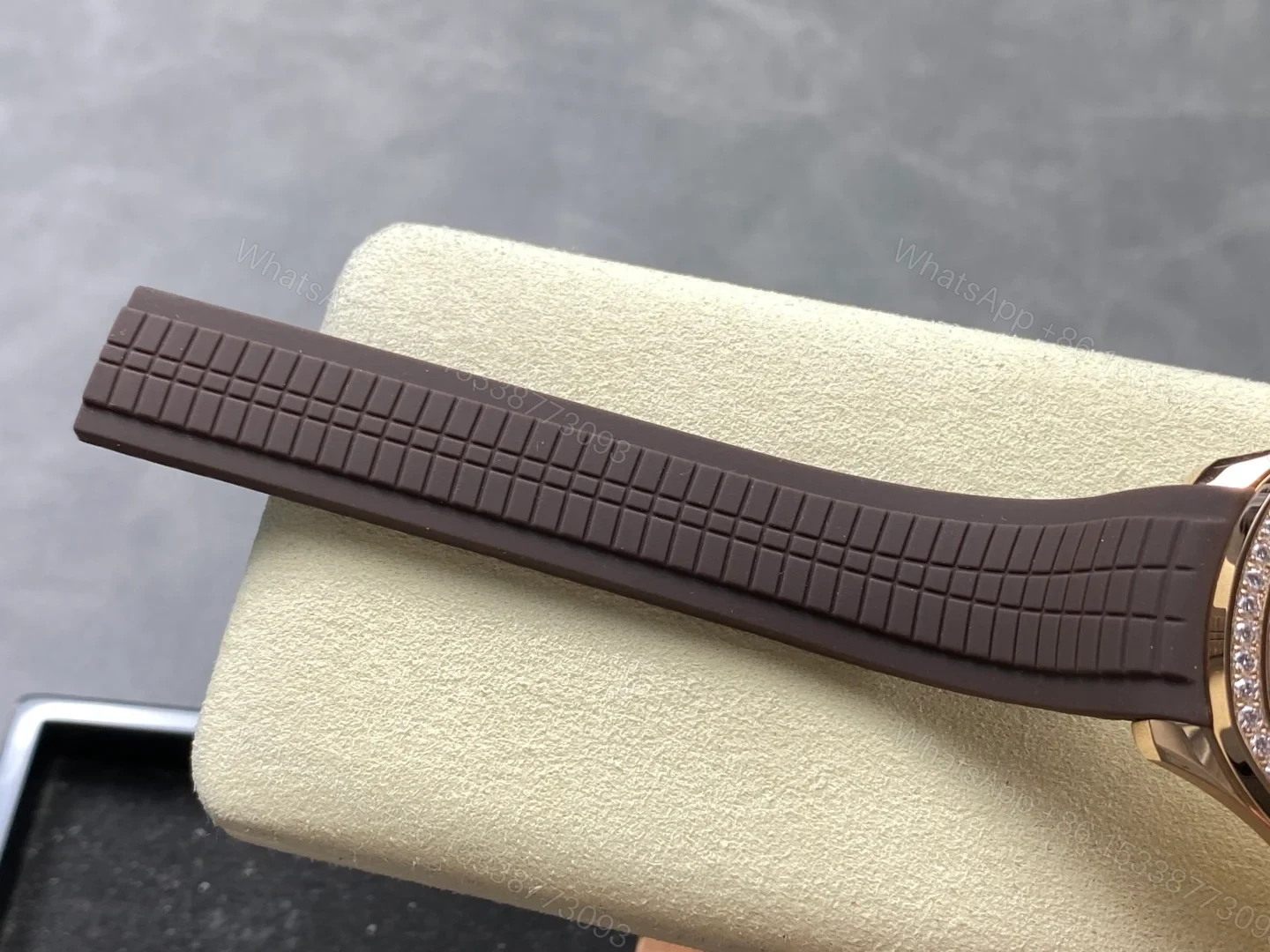 View 9 of Patek Philippe Aquanaut Luce Self-Winding Rose Gold Taupe 5268/200R-010 38MM