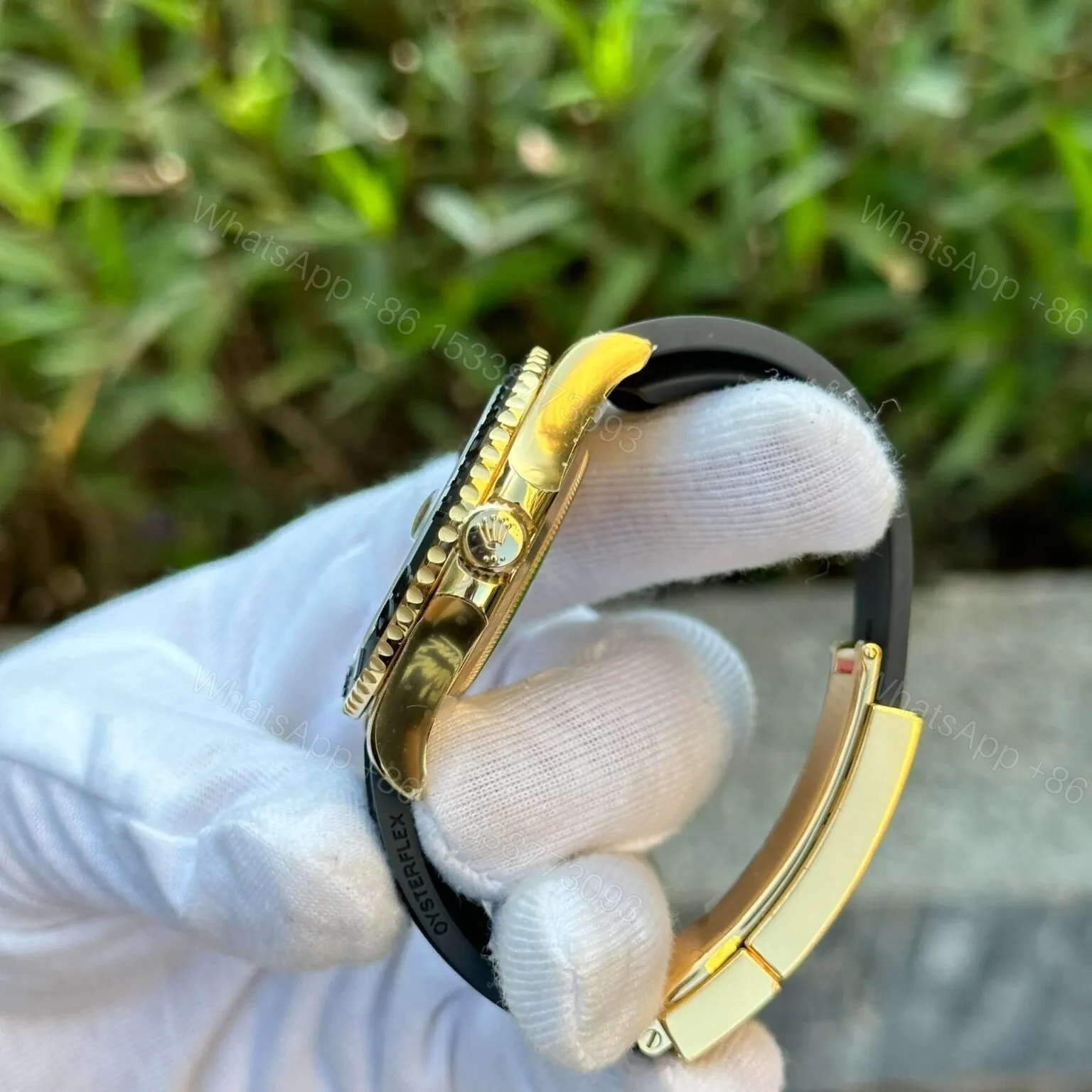 View 4 of Replica Rolex Yacht-Master Black Dial 226658