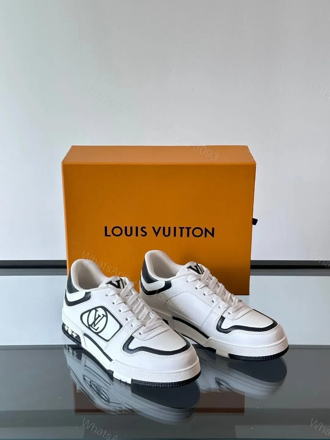 View 5 of LV Men White Black Leather Sneakers