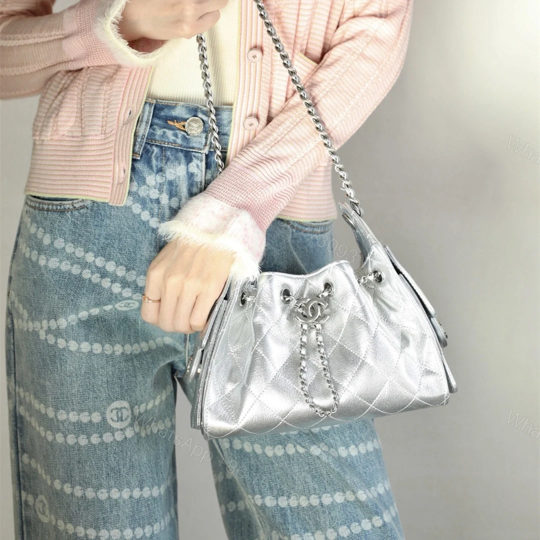 View 18 of 高仿Chanel*26C/25Bag系列AS5631小牛皮手袋Mini銀色免檢版