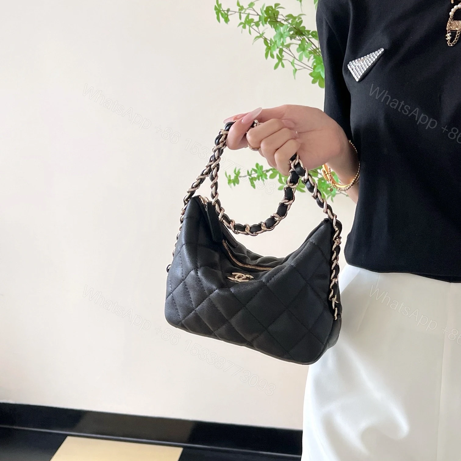 View 21 of 高仿Chanel24P*AS4320球紋牛皮單肩包免檢版